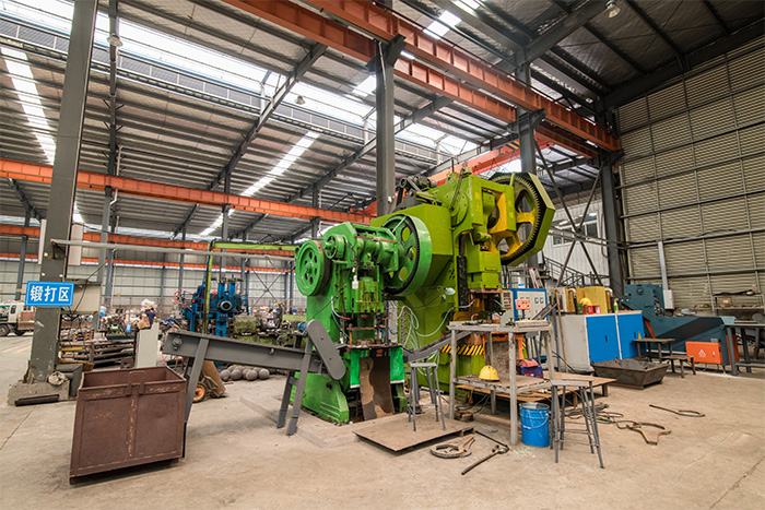 渝中网架配件-锥头加工车间